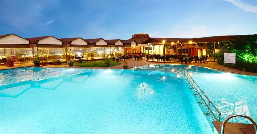 hotel in Khandala with well-maintained swimming pool